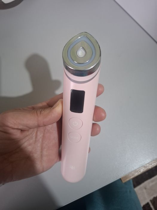 Medicube микротоковый массажер