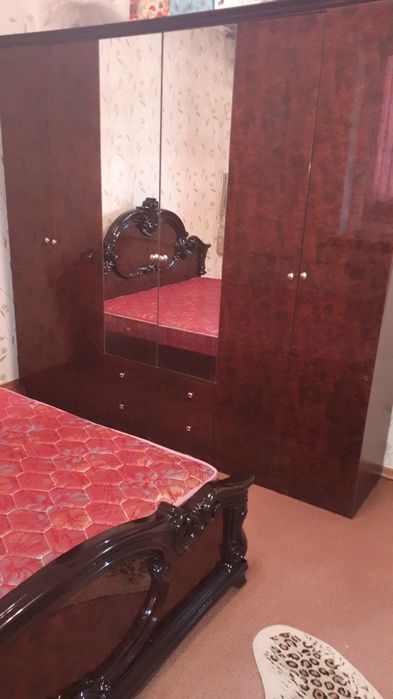 Спальный гарнитур