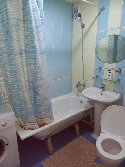 сутки 8000в центре..