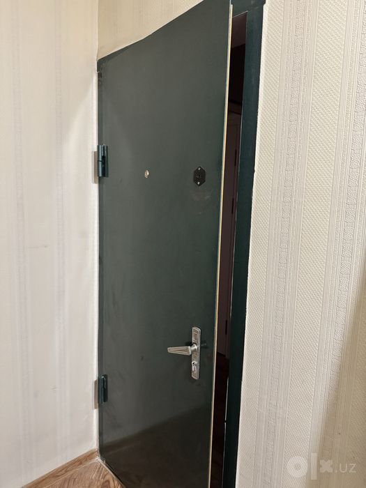 Продается железная дверь