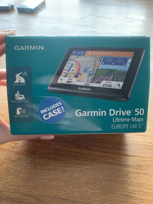 Навигация Garmin Drive 50