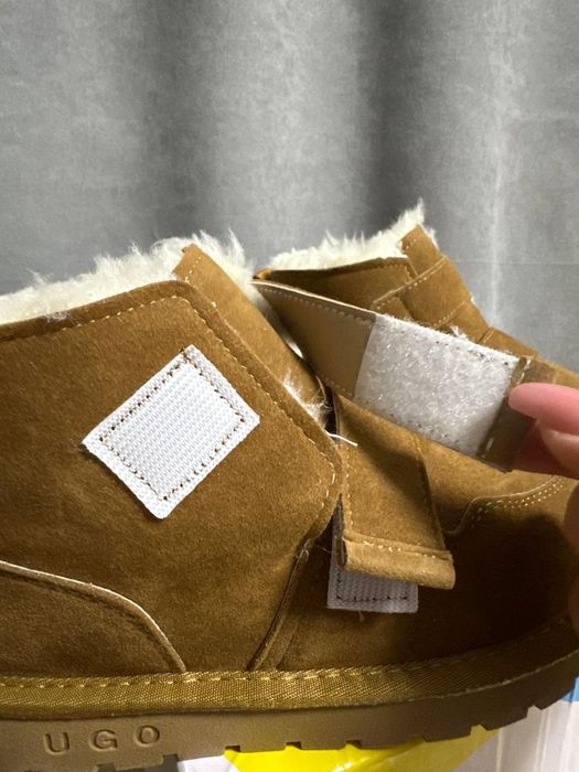 Продам новые детские угги