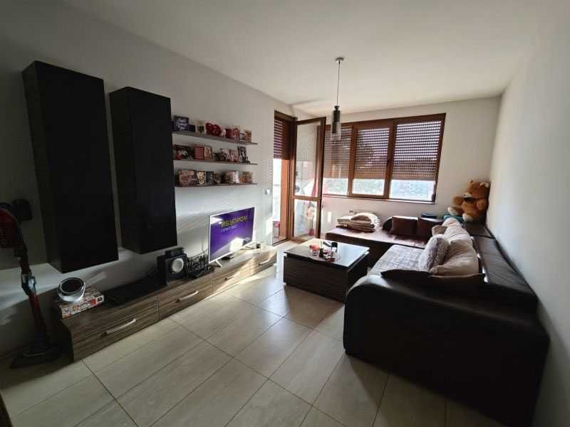 Дава се под наем Двустаен апартамент в София, Студентски град - 69 кв.м за 568.14 € - Снимка #1