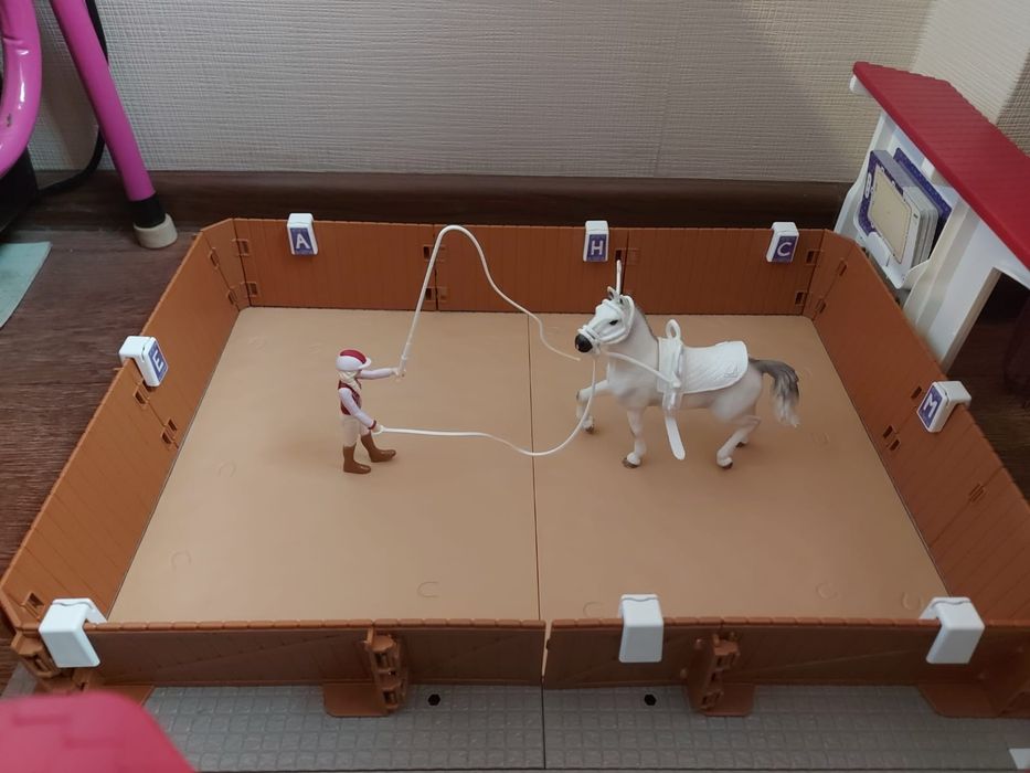 Конюшня игровая детская