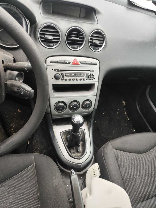 Peugeot 308 на части 1.4 95кс пежо 308