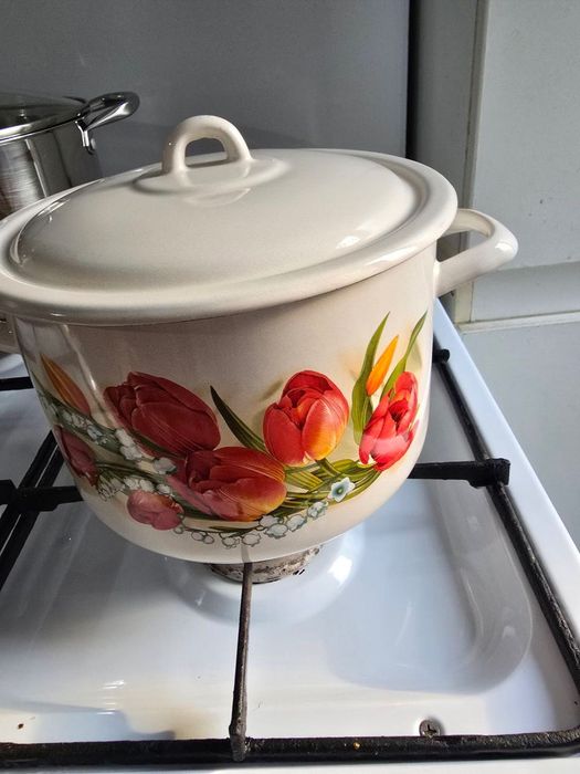 Кастрюли, казан (б/у)