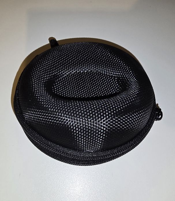 Продам чехол (кейс) для наручных часов