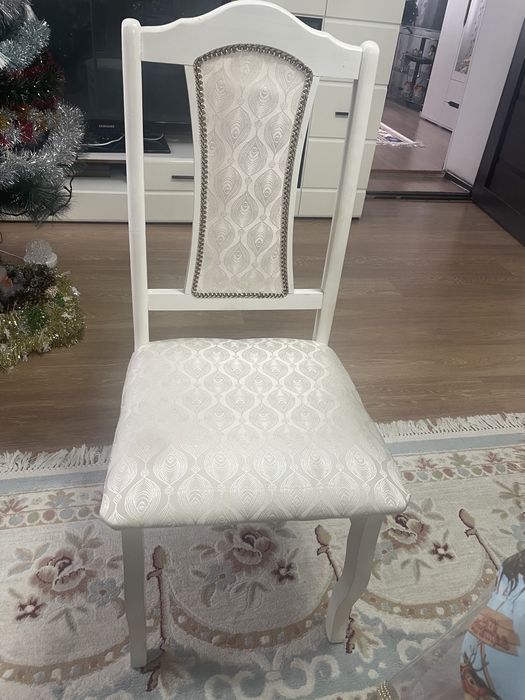 Продам стулья срочно