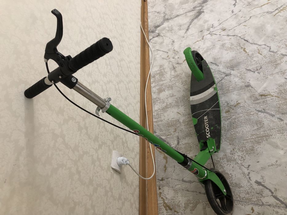 Скоростной самокат с тормозом