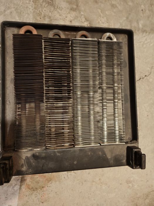 Vând  Calorifere electrictrice cu ulei plus un reșou  2000 wati