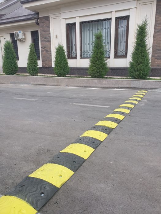 Это бордюр лежачий полицейский