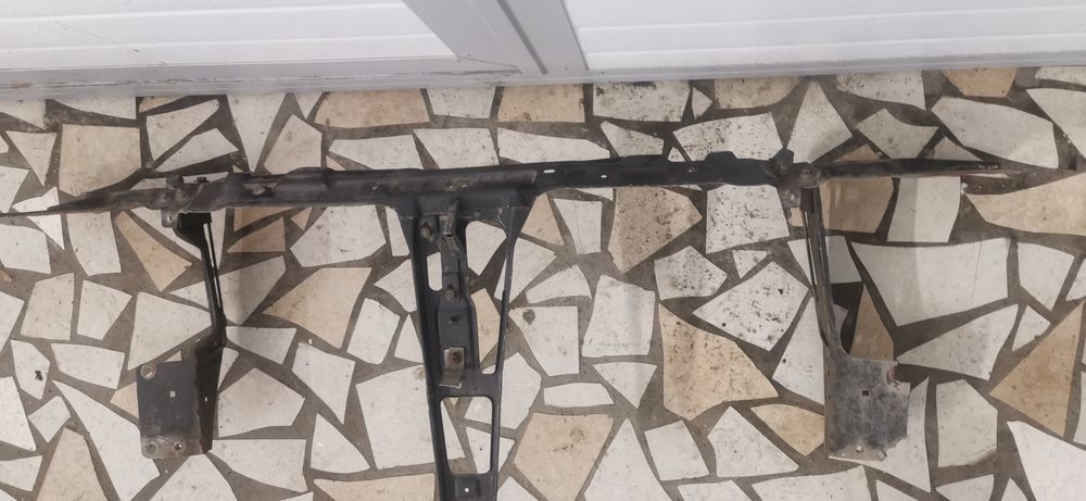 Телевизор ауди 80б4