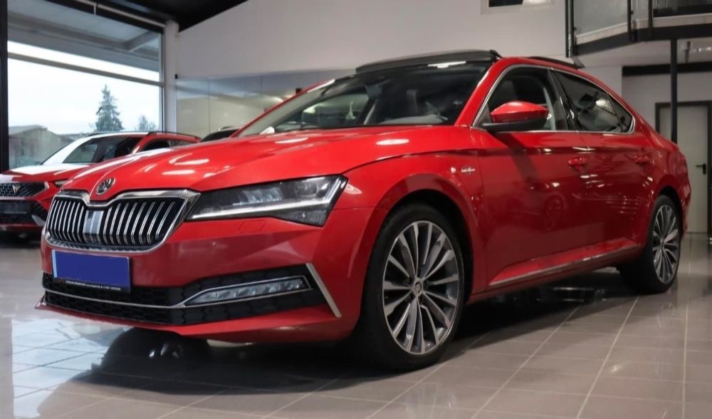 Skoda Superb Laurin&Klement, 4x4, Trapa, Carlig, Webasto, Ventilatie, Masaj, 19"