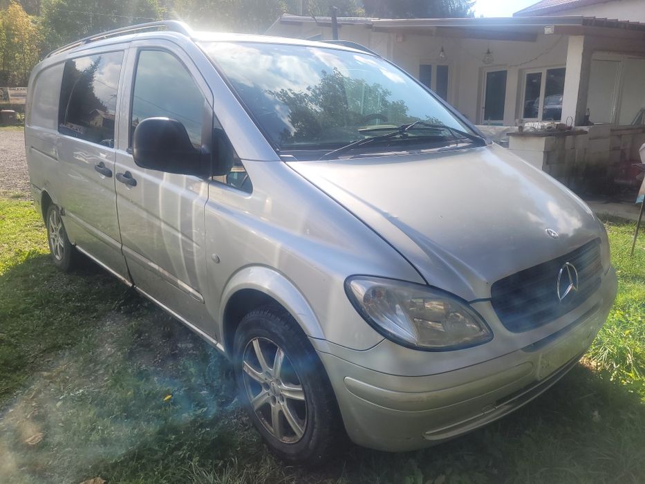 Farurii, stopurii Mercedes Vito motor 2.2