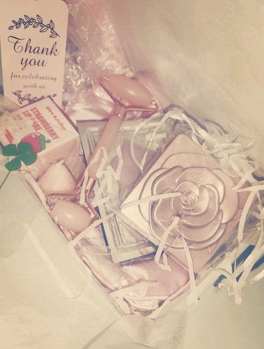 Подаръчен сет в кутия, подходяща за всеки празник