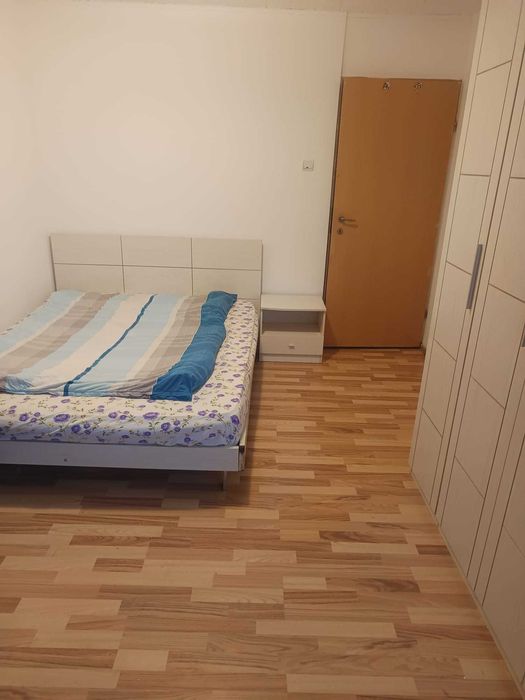 Caut coleg /colega apartament