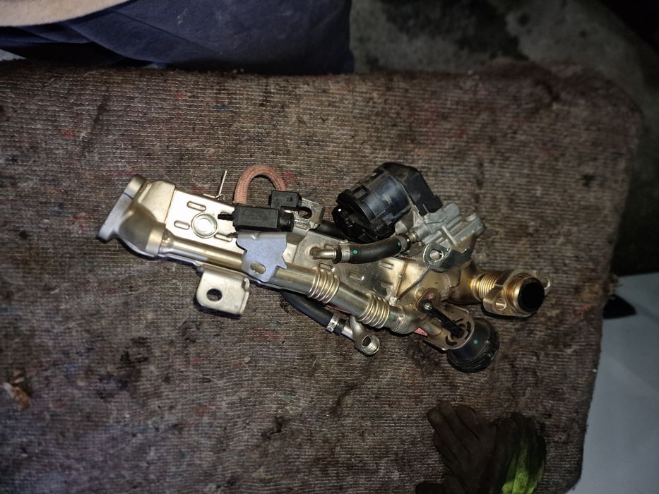 Racitor gaze cu egr bmw f15 f16 x5 x6 3.0 4.0 D  30.000 km