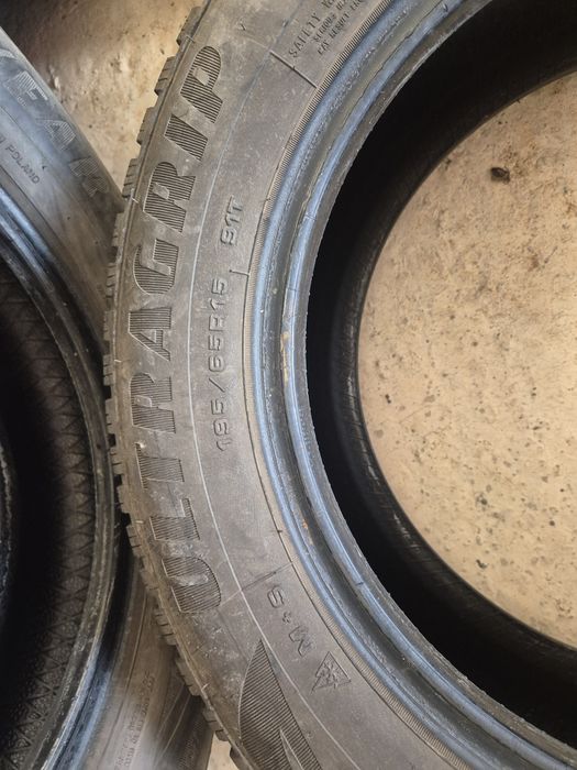 Vând cauciucuri 195/65/15 M+S 3 seturi diferite imp Germania