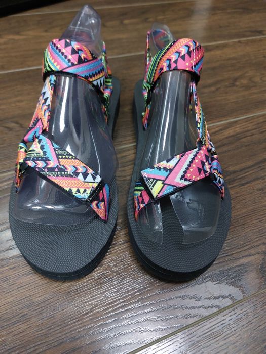 Босоножки тканевые 39 размер