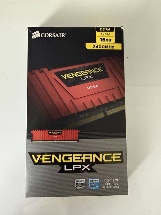 RAM Corsair Vengeance LPX 16GB (4x4GB) DDR4 roșu