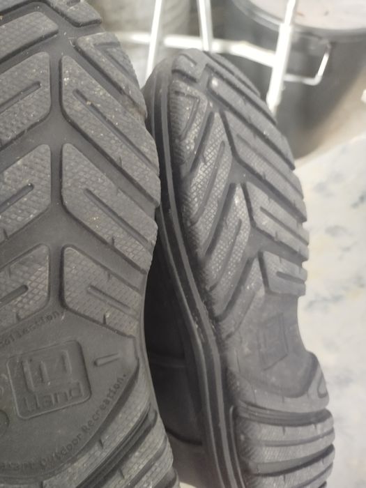 Продам резиновые сапоги