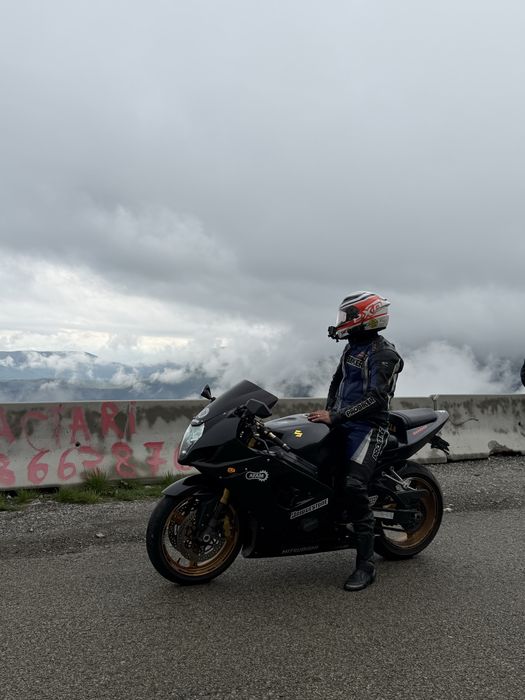 Suzuki gsx r k4 1000