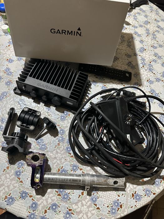 Продавам Система  Panoptix LiveScope - Гармин