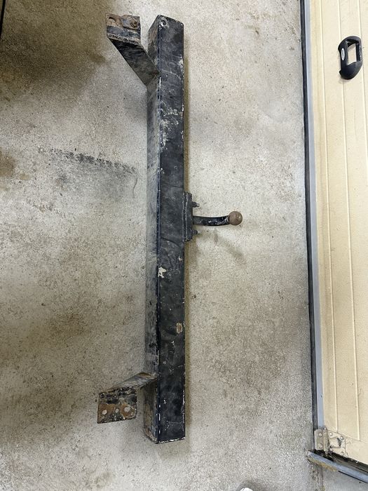 фаркоп Isuzu D Max/ Toyota Hilux