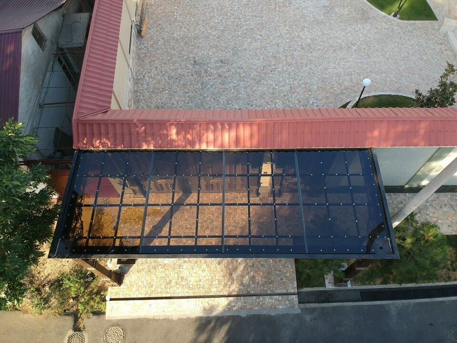 Навесы из Лексана и Монолит