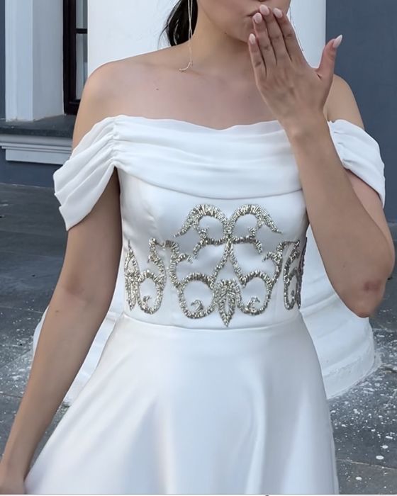 Свадебное платье /платье на узату