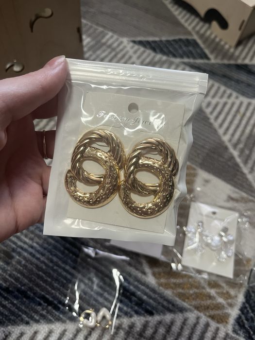 Продам новые серьги/браслет