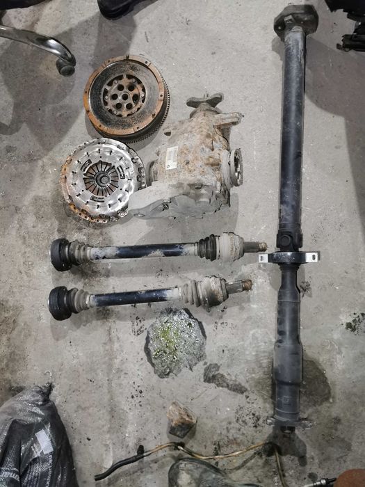 Части за BMW e9x 325xi 4x4