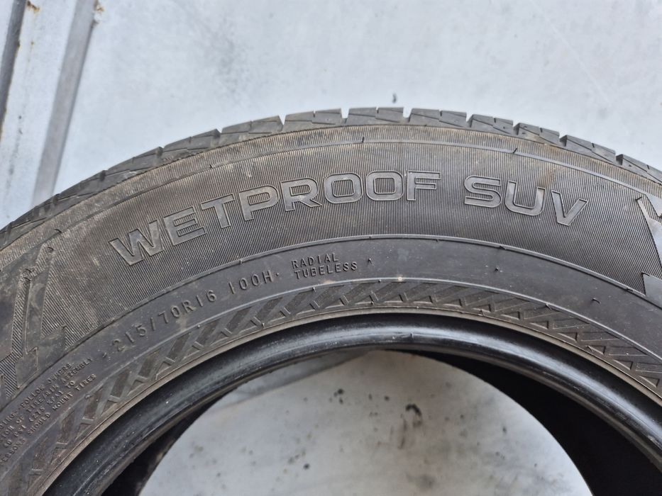 2бр летни гуми нокиан за Джип/ 215-70-16/ 2022г/ 5мм грайфер/