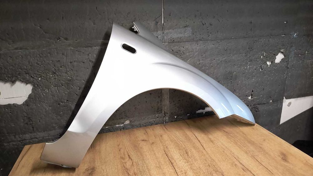 Aripa fata dreapta FORD FOCUS MK2 2004-2008 Gri Moondust silver