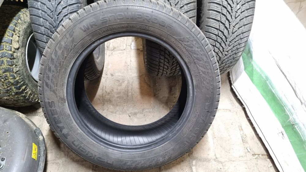 Nokian Wr Snowproof 205/60/16
