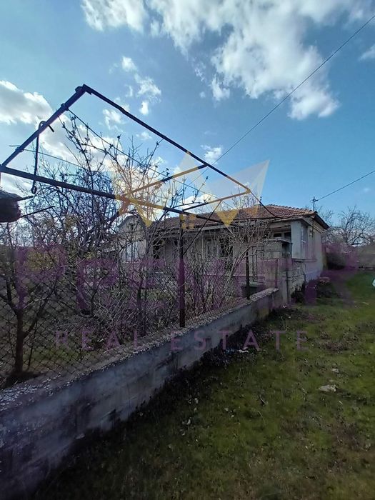 Къща в с.Манастир област Варна