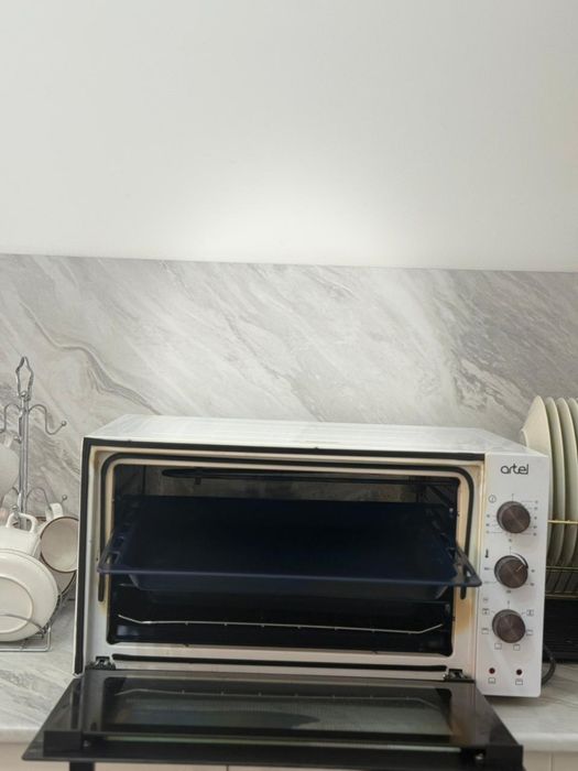 Мини печь в идеальном состоянии