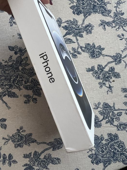 iPhone 16e 128GB Black / Negru – Nou Sigilat, Liber de rețea