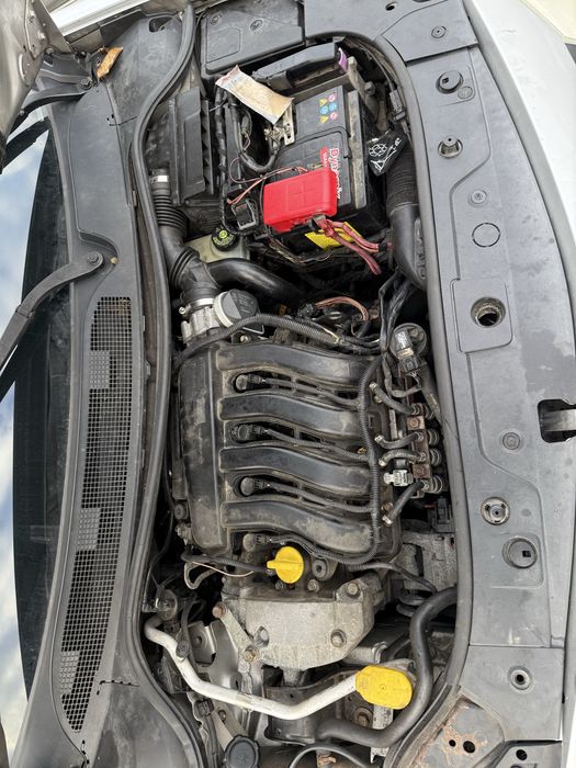 Renault Megane 1.6i 16V на части