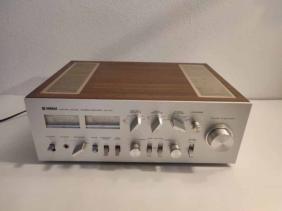 Amplificator Yamaha CA 810 statie carcasa lemn