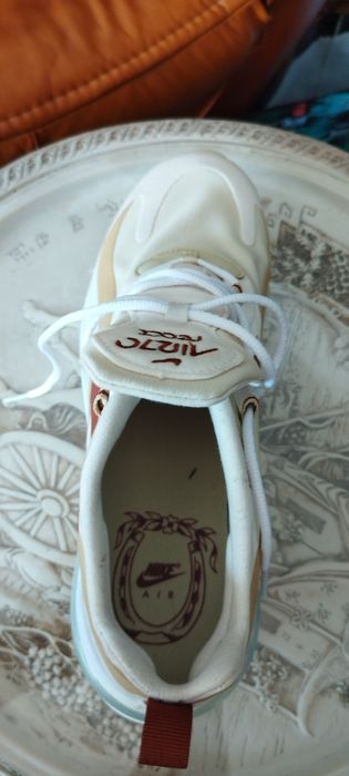 Adidasi nike Air react