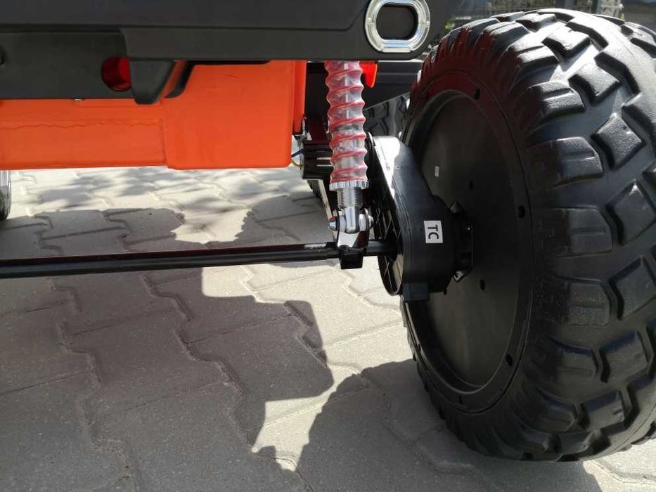 Акумулаторен Двуместен джип JEEP 4X4 12v14Ah батерия,MP4 плейър