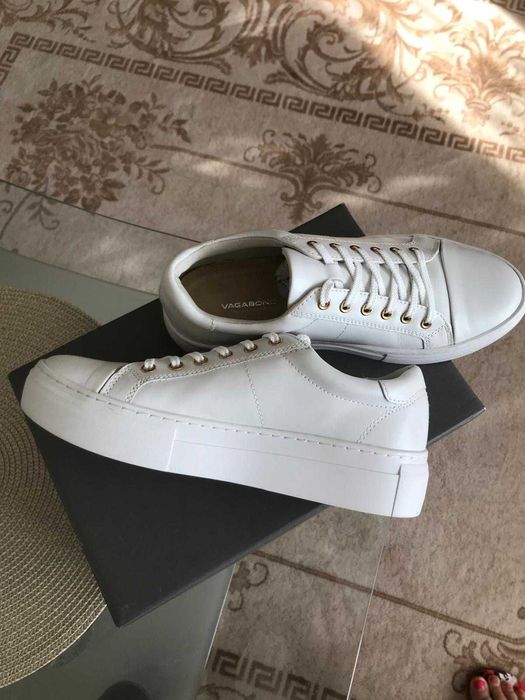 Маратонки от естествена кожа