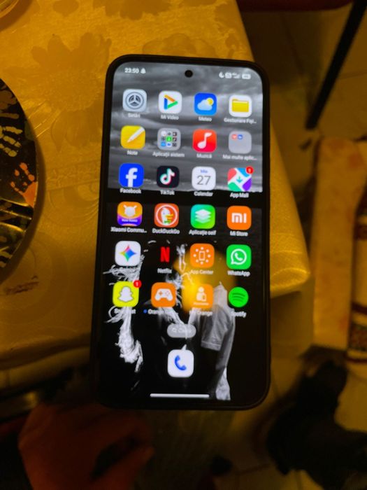 Vând sau schimb cu iPhone redmi note 15 pro