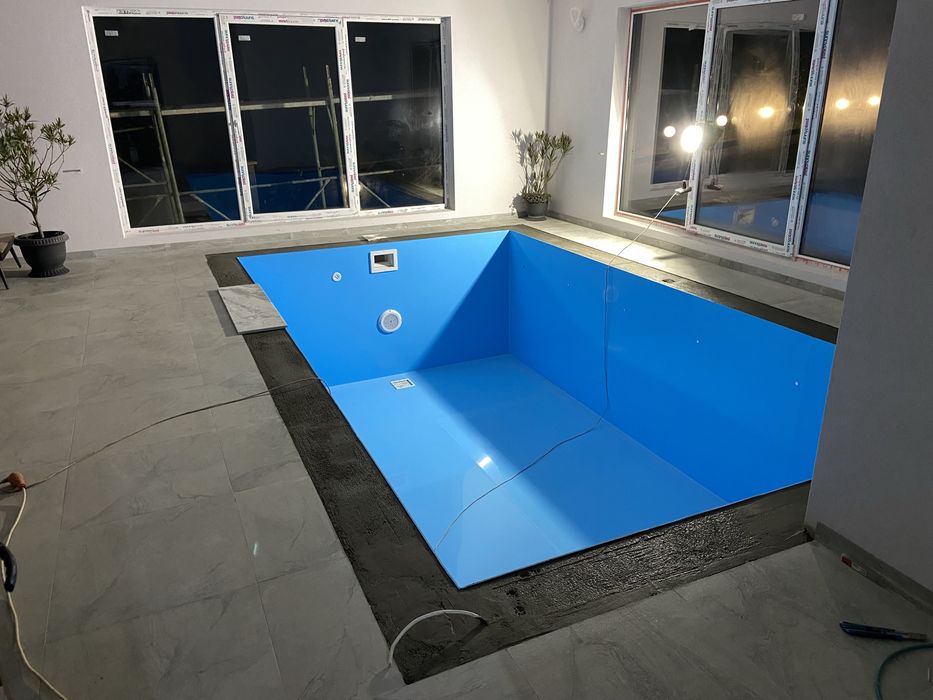 Piscina / ciubar