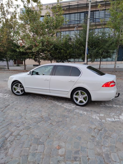 Vand Skoda Superb 2 2.0 tdi CBBB