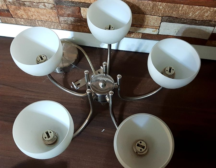 Vand lustra cu 5 brate cu LED-uri