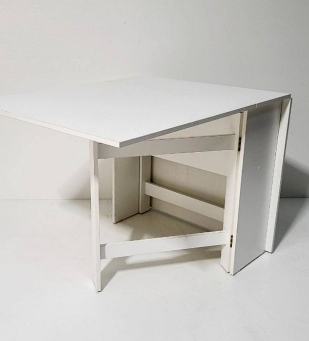 Стол книжка новый