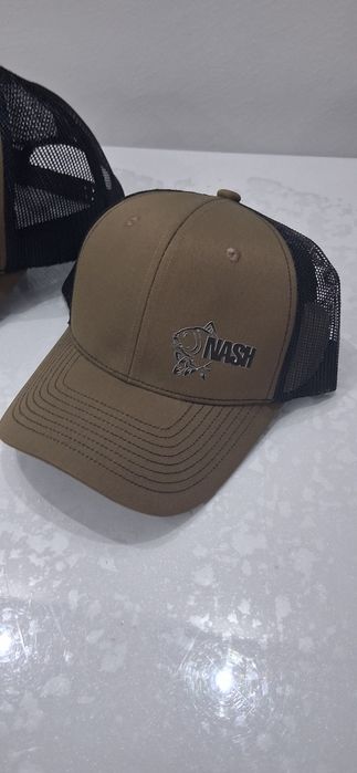 Шапка с козирка Nash