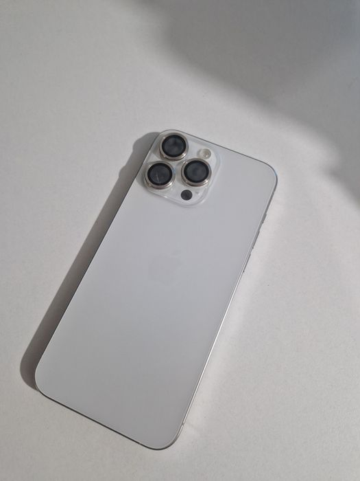 iPhone 15 pro max 8/256 в идеале